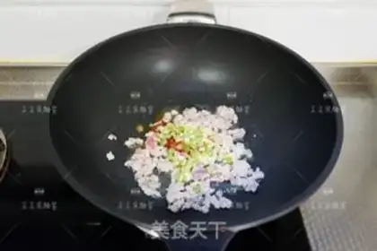 Make Squeeze meat and tofu step 5