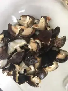 Make Frozen chicken legs and beans step 1