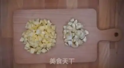Make Apple banana pie step 0