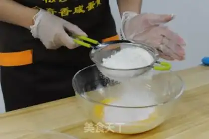 Make Salted egg yellow cupcakes step 5