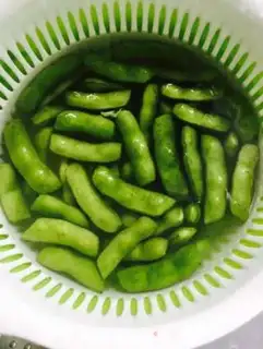 Make Salt-water beans step 1