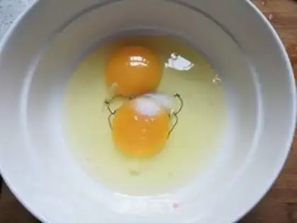 Make Pumpkin fried eggs step 4