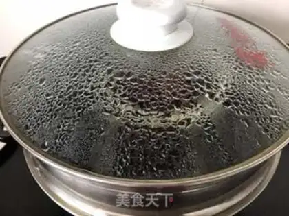 Make Red-tree cake step 2