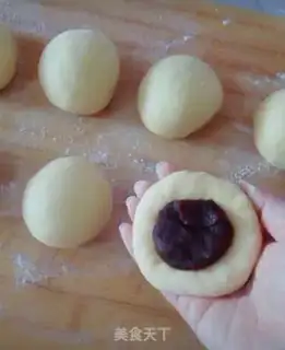 Make Bread with bean sand step 6