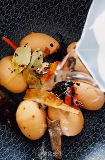 Make Homemade tea eggs step 1
