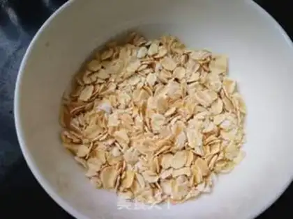 Make Peach walnut oatmeal step 0