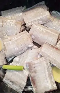Make Red-fried fish step 1