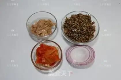 Make Hot cabbage tuna quinoa step 0