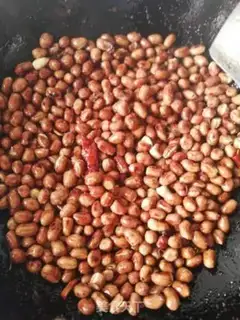 Make Spicy peanut rice step 4