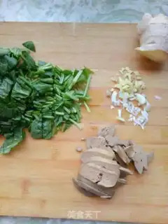 Make Chicken liver spinach congee step 1