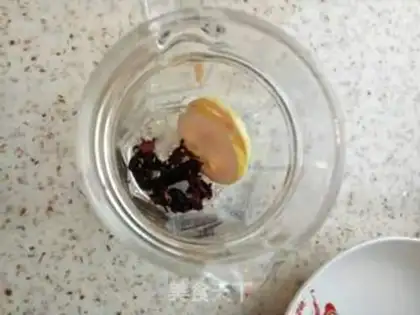 Make Lemon tea step 1