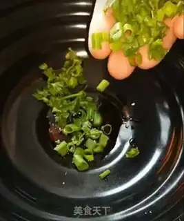 Make Fried eggs hanging step 3