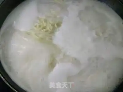 Make Hot dry noodles step 3