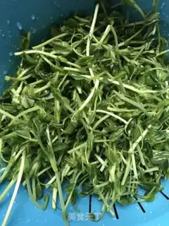 Make Garlic bean seed step 0