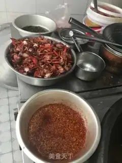 Make Spicy lobster step 0