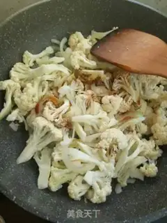 Make Tomato blossoms step 4