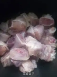 Make A chicken leg with mushrooms step 0