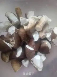 Make A chicken leg with mushrooms step 2