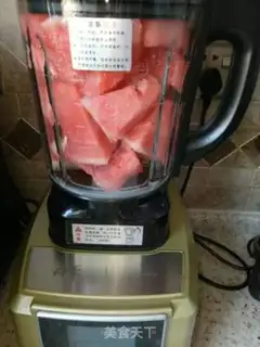 Make Fresh watermelon juice step 2