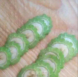 Make Banana slices of bitter melon step 5