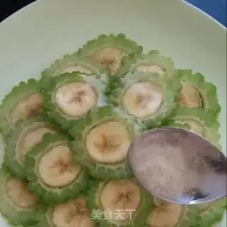 Make Banana slices of bitter melon step 6