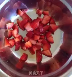Make Dirty strawberry milk step 1