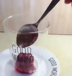 Make Dirty strawberry milk step 2