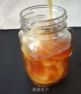 Make Iced lemon tea step 5
