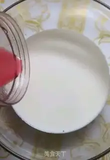 Make Home-based strawberry pudding step 2
