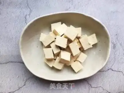 Make Shrimp tofu steamed eggs step 2
