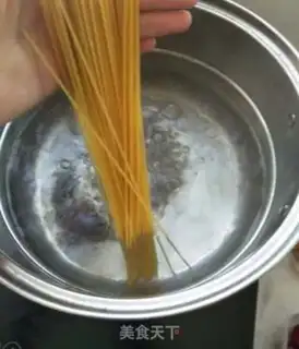 Make Black pepper willow pasta step 3