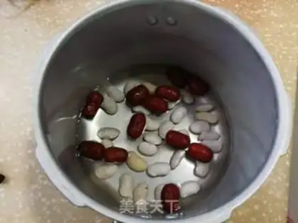 Make White bean date soup step 1