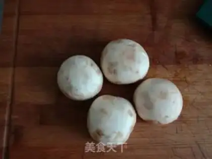 Make Fried mushroom eggs step 0