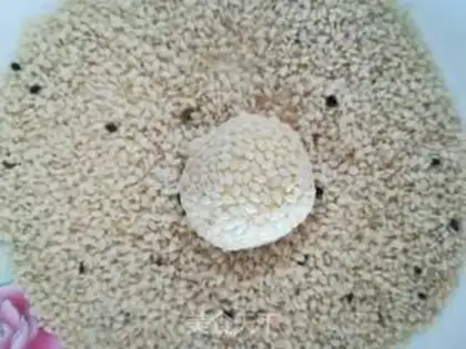 Make Pumpkin sesame ball step 6