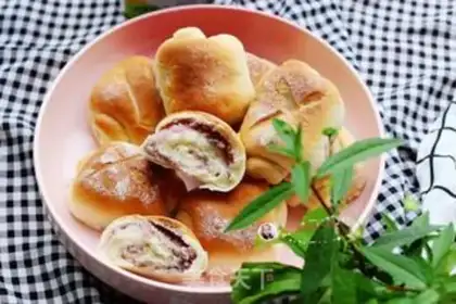 Make Light cream mashed rolls step 14
