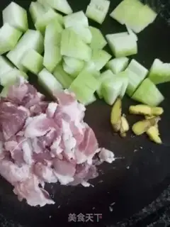 Make Scrawny meat soup step 0