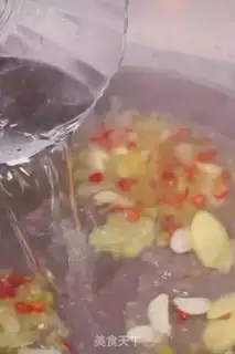 Make Sour soup, fat cow step 1