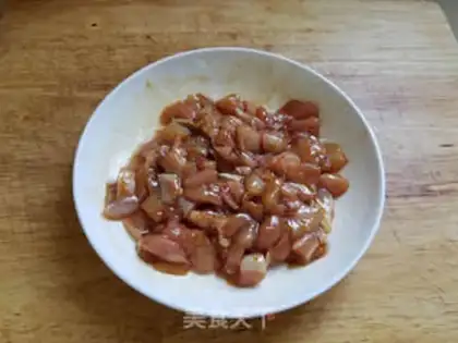 Make Chicken fried apricot mushroom step 1