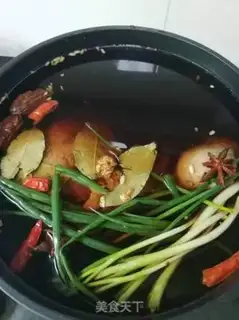 Make Secret-made pork elbows step 5