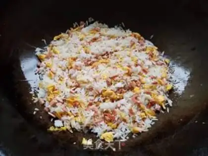 Make Godmother ham and egg fried rice step 4