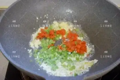 Make Creamed egg fried rice step 3