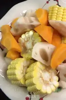 Make Corn lily steak soup step 1
