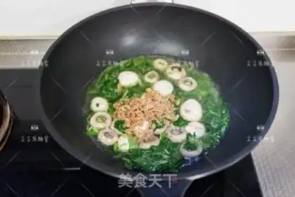 Make A spinach and a mushroom step 8