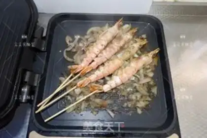 Make Fried red shrimp step 9