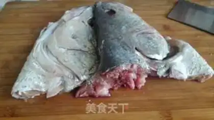 Make Scratch the fish head step 0