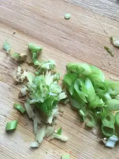 Make ♪ Time-breeding oak soup ♪ step 1
