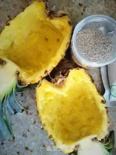 Make Pineapple rice step 0