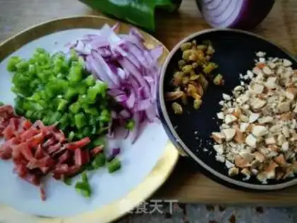 Make Pineapple rice step 2