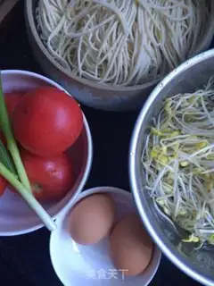Make Tomato noodles step 0