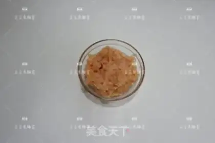 Make Worm and grass and chicken silk step 0